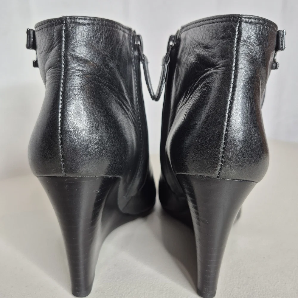 Tory Burch Lowell Leather Wedge Ankle Boots - Size 5.5